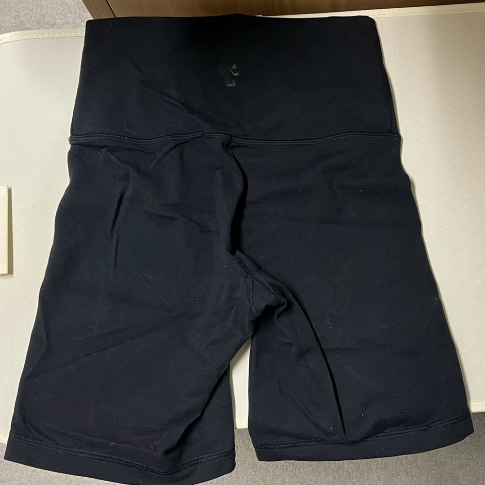 Aritzia TNA Life Biker Shorts in Black 7”